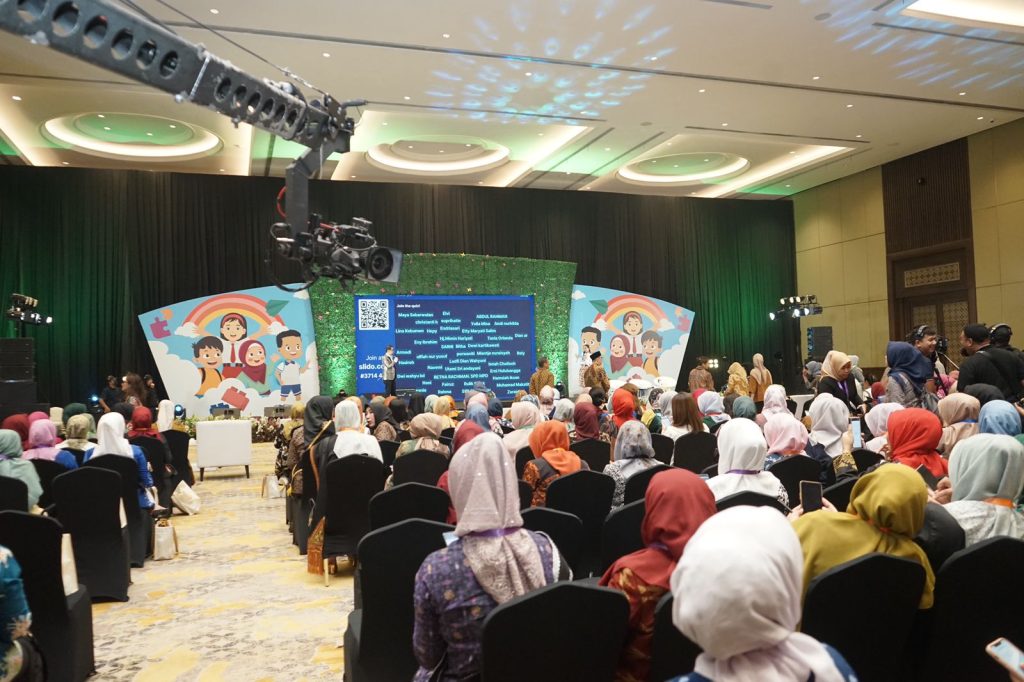 c4b2f59d358d550a12c9209418828a058e9b16ab5c2ba954df3497e41acce264.0